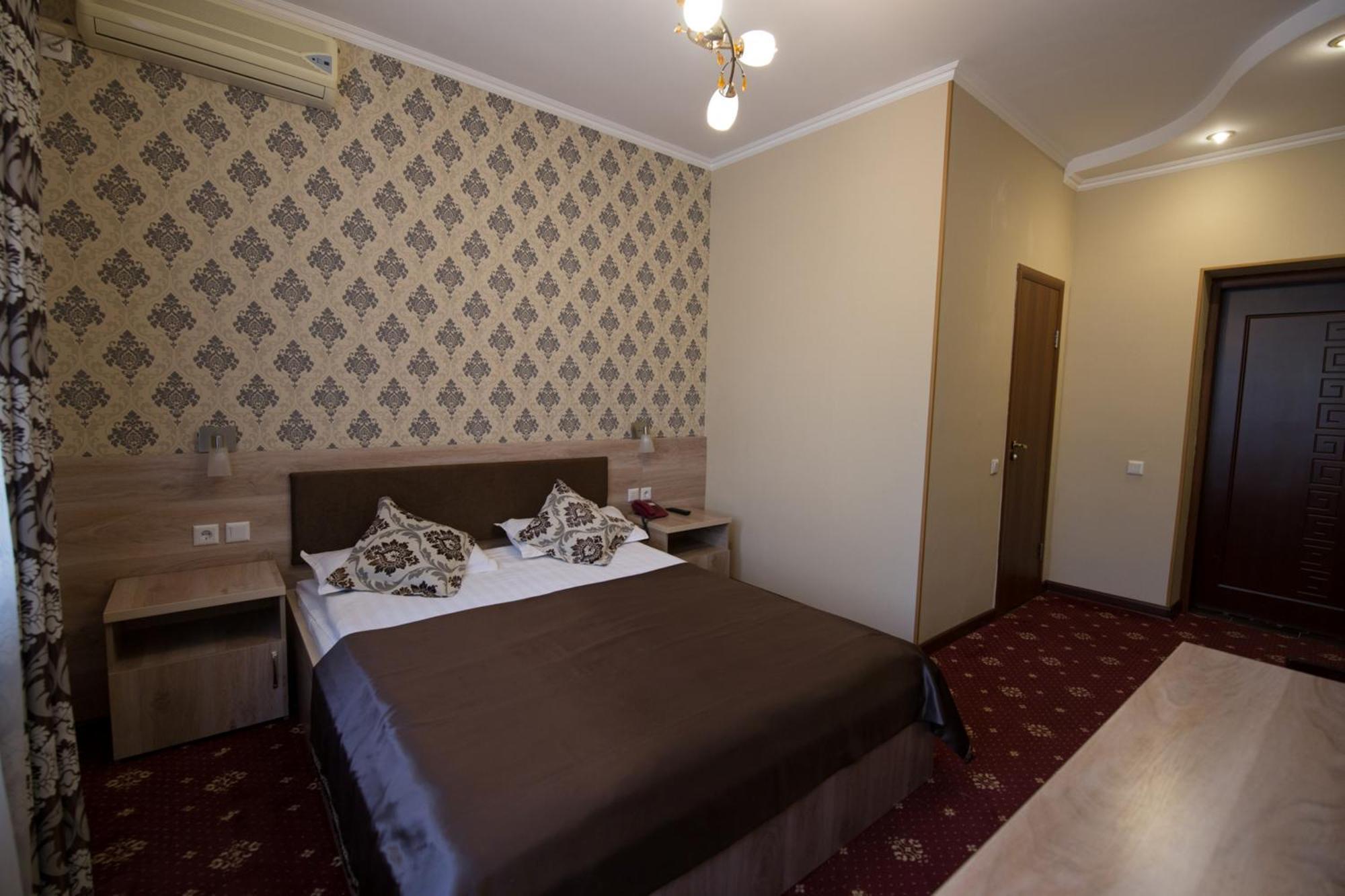 Renion Zyliha Hotel Almaty Bilik gambar