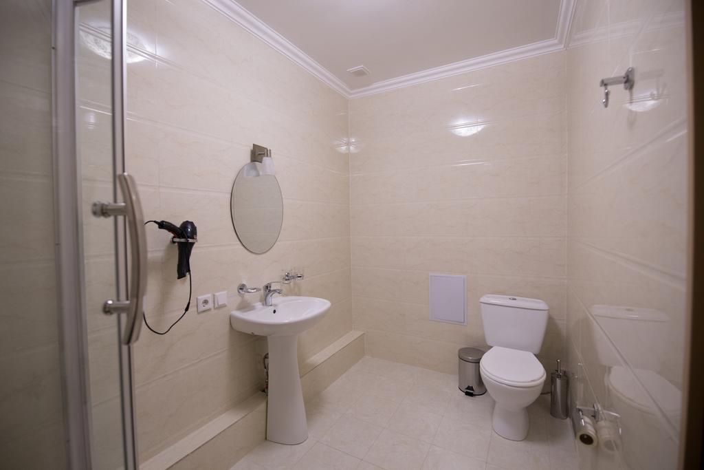 Renion Zyliha Hotel Almaty Luaran gambar